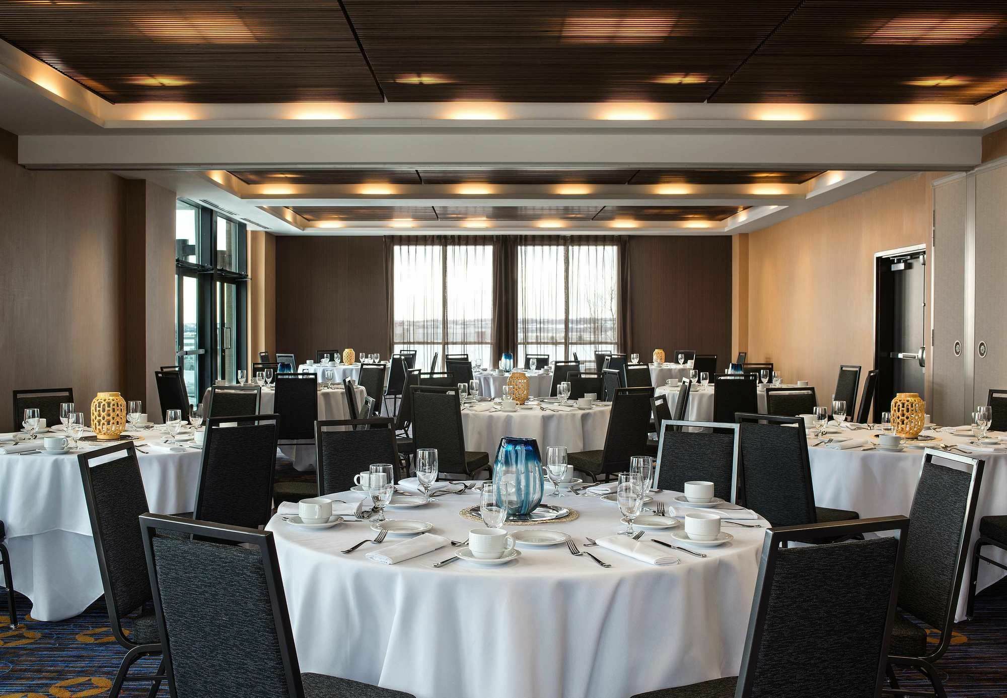 Courtyard By Marriott Calgary South Hotel Luaran gambar